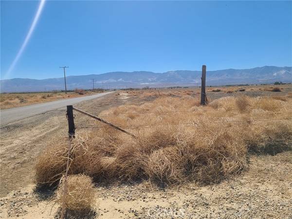 232 Wacahoota, Lucerne Valley, CA 92356