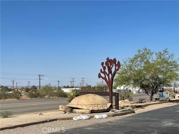 Joshua Tree, CA 92252,0 2.5 Acres LAND