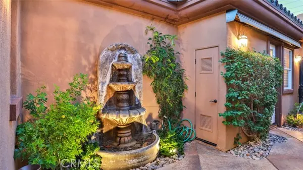 La Quinta, CA 92253,56705 Mountain