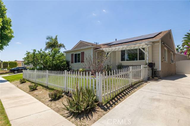 4223 Hackett Avenue, Lakewood, CA 90713