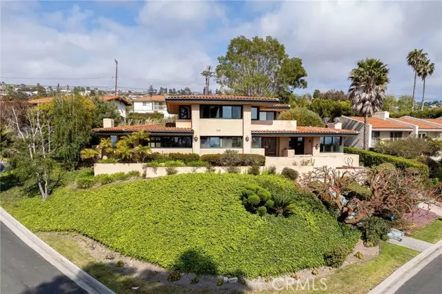 Palos Verdes Estates, CA 90274,1432 Via Coronel