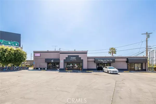 Windsor Hills, CA 90056,5003 S La Brea Avenue