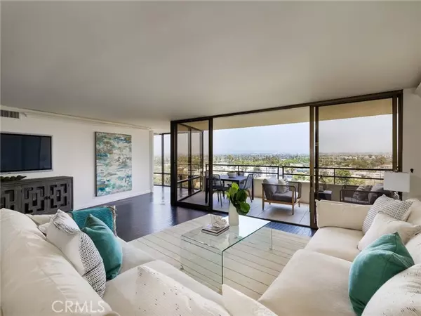 Marina Del Rey, CA 90292,4316 Marina City Drive #531