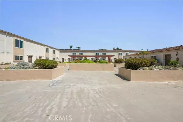 Redondo Beach, CA 90277,120 S Francisca Avenue #11