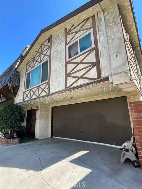 14120 Yukon Avenue #5, Hawthorne, CA 90250