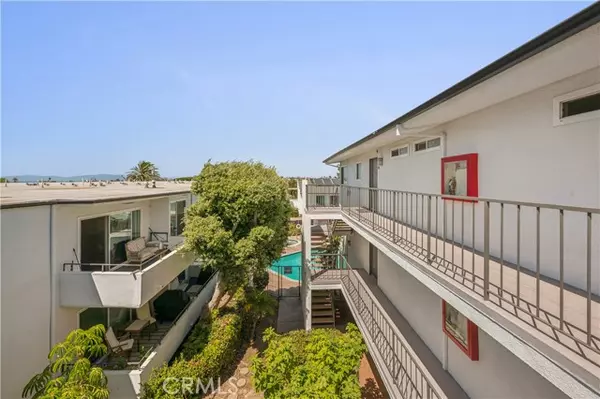 Redondo Beach, CA 90277,415 S Prospect Avenue #105