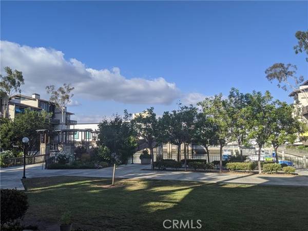 8103 N Marina Pacifica Drive, Long Beach, CA 90803