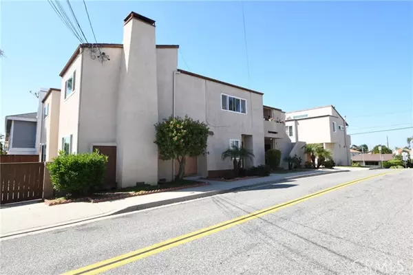 Redondo Beach, CA 90278,2222 Harriman Lane #1