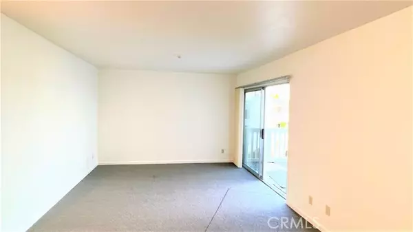 Redondo Beach, CA 90277,630 The Village #301