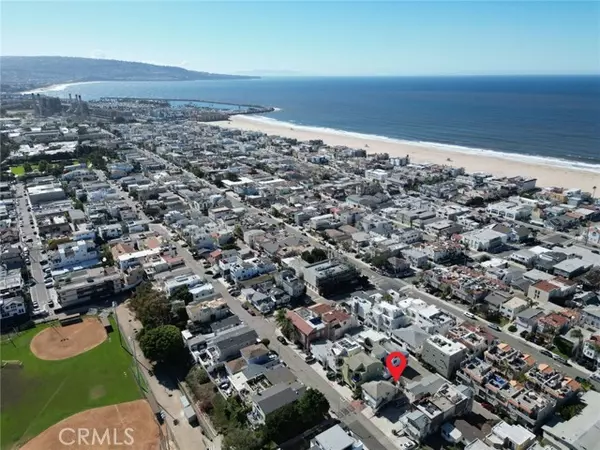 Hermosa Beach, CA 90254,1035 Loma Drive