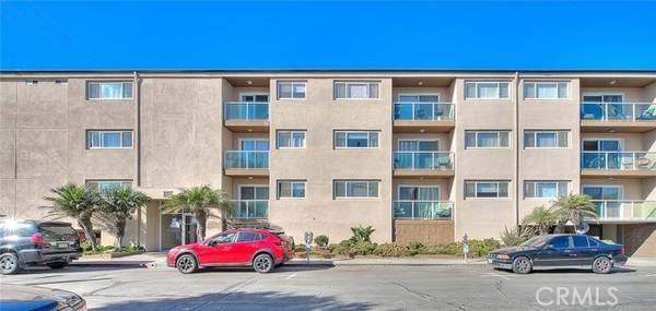 15 15th Street #13, Hermosa Beach, CA 90254