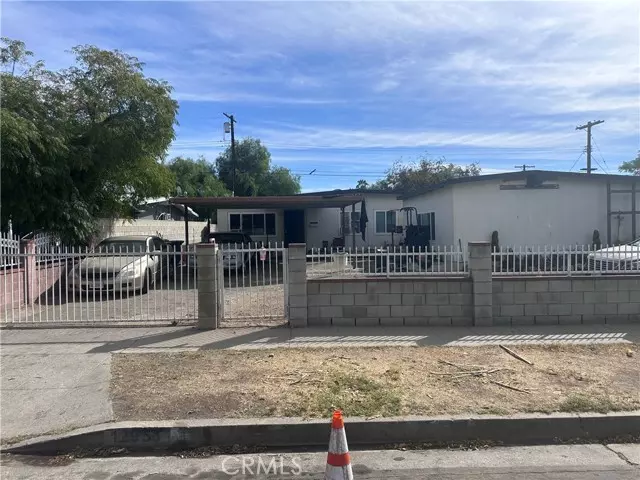 San Fernando, CA 91340,12958 Corcoran Street