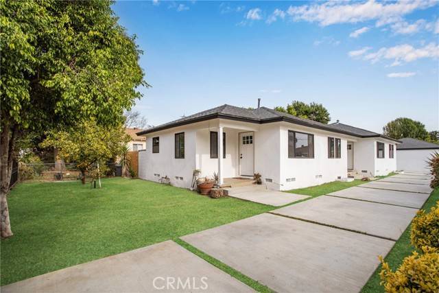 7512 Woodley Avenue, Van Nuys (los Angeles), CA 91406