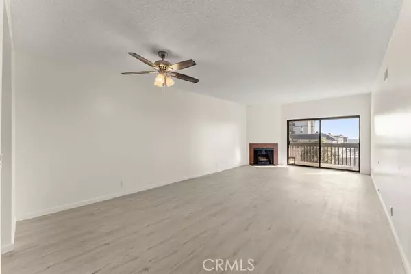 Signal Hill, CA 90755,1460 E Willow Street #302