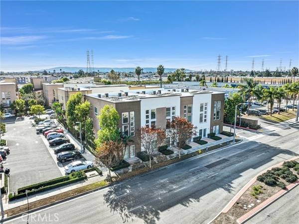 1602 W Artesia Square #A, Gardena, CA 90248