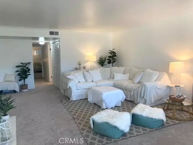 Lomita, CA 90717,2110 Palos Verdes Dr., N #203