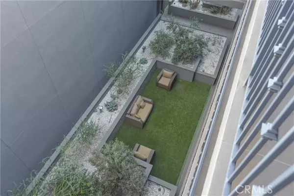 Valley Village, CA 91607,11925 KLING Street #104