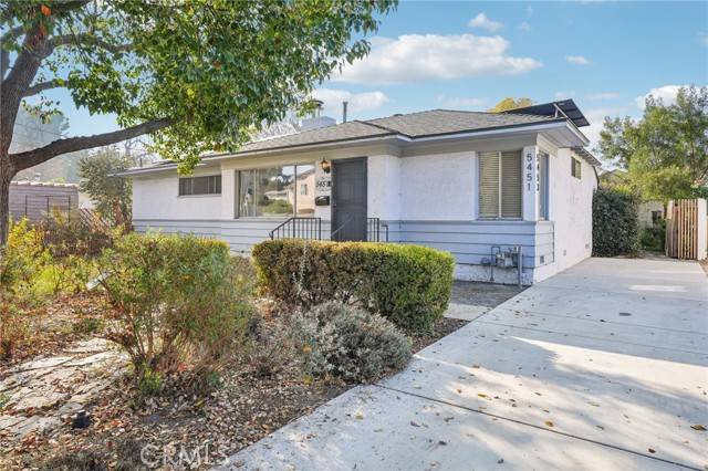 5451 Beck Avenue, North Hollywood (los Angeles), CA 91601