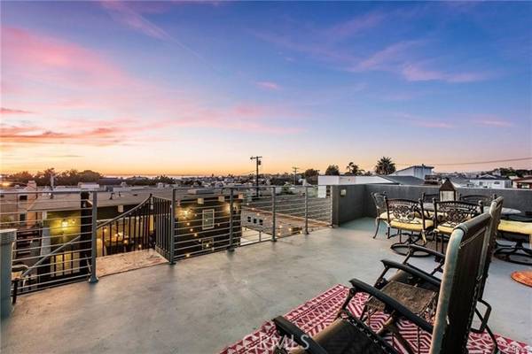 136 Hill Street, Hermosa Beach, CA 90254