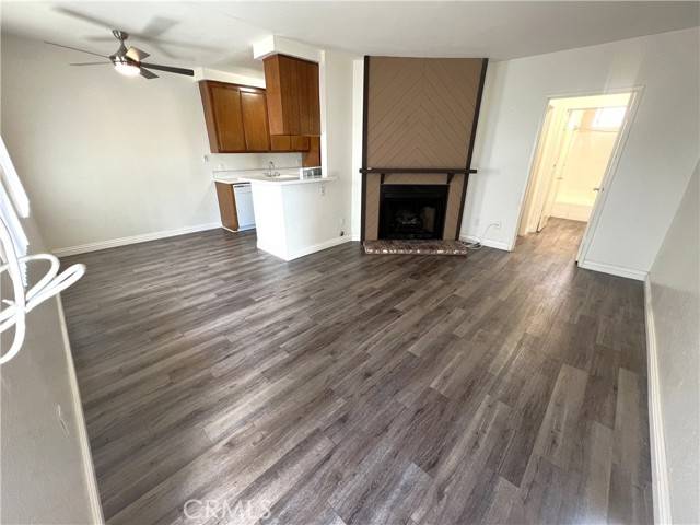 Van Nuys (los Angeles), CA 91411,14817 Sylvan Street #6