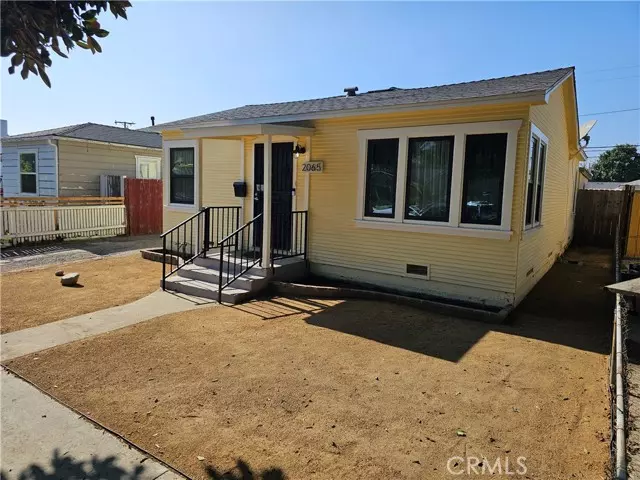 2065 Easy Avenue, Long Beach, CA 90810