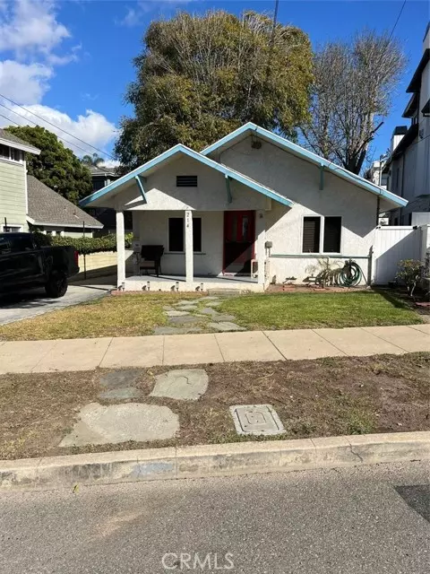 Redondo Beach, CA 90277,214 Camino Real