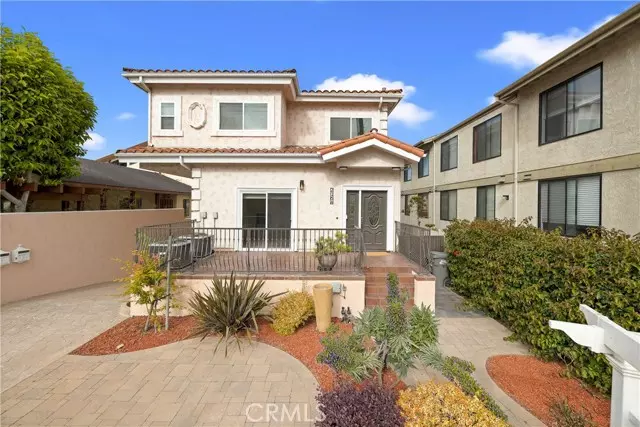 216 S Prospect Avenue #A, Redondo Beach, CA 90277