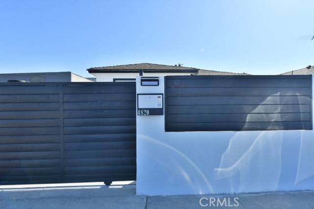 Hawthorne, CA 90250,4820 W 142nd Street