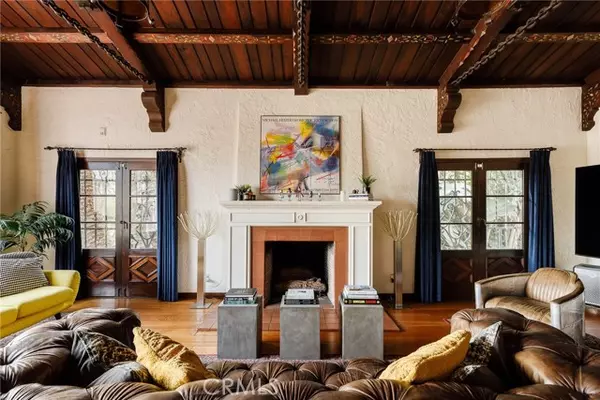 Long Beach, CA 90803,7 37th Place