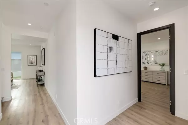 Redondo Beach, CA 90277,201 S Juanita Avenue