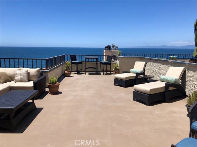 Redondo Beach, CA 90277,555 Esplanade #517