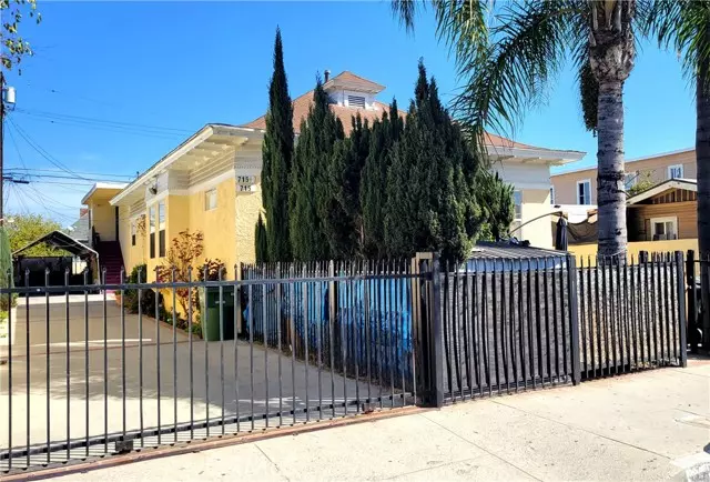 Los Angeles, CA 90011,717 E 24th Street