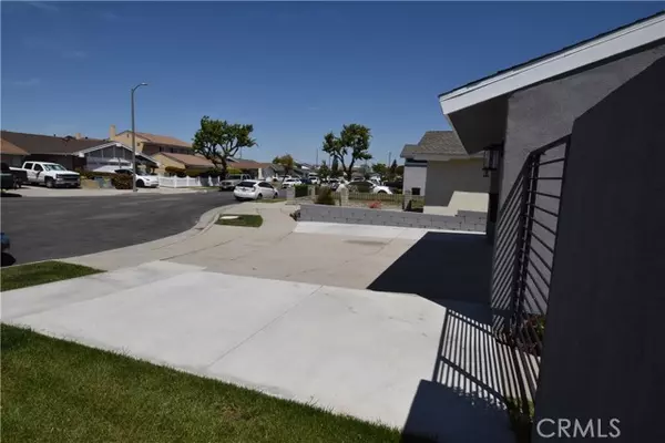 Harbor City (los Angeles), CA 90710,23408 Dorset Place