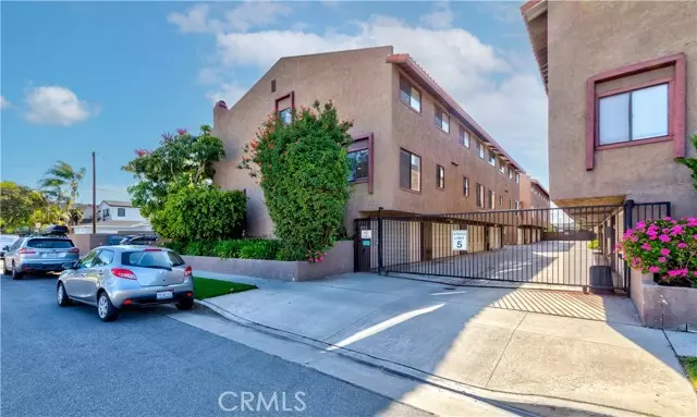 Torrance, CA 90504,3448 W 171st Street #9