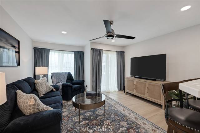 Hermosa Beach, CA 90254,2411 Prospect Avenue #219