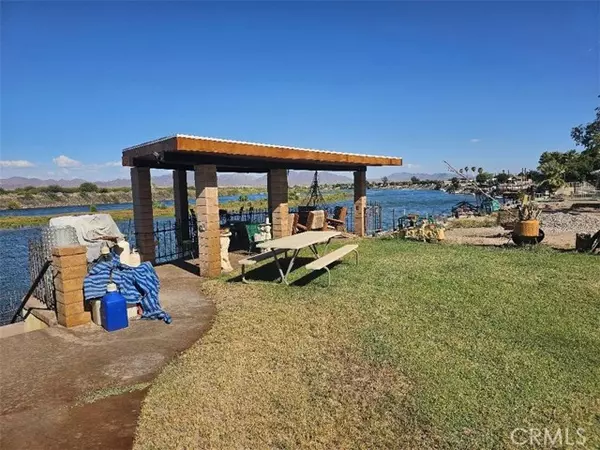 Blythe, CA 92225,5180 Colorado River Road