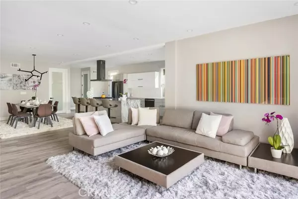 Woodland Hills (los Angeles), CA 91364,4731 Topanga Canyon Boulevard