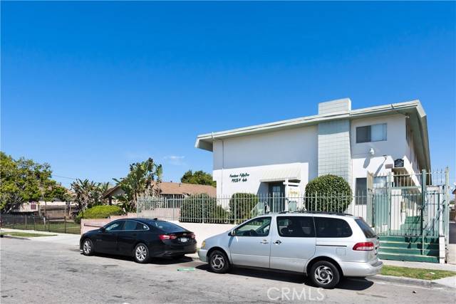 Los Angeles, CA 90047,1451 W 105th Street