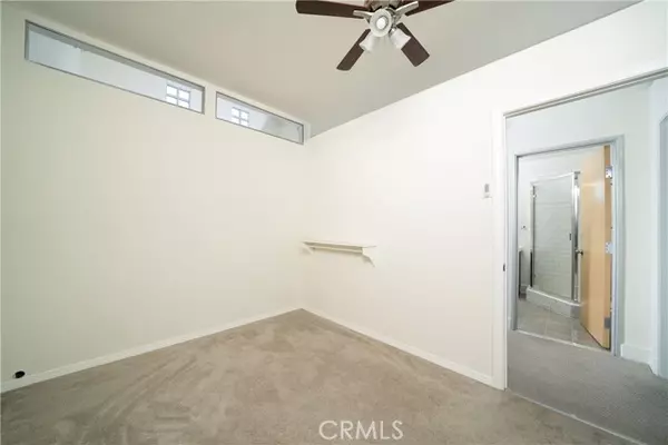 Santa Ana, CA 92701,937 E Santa Ana Boulevard