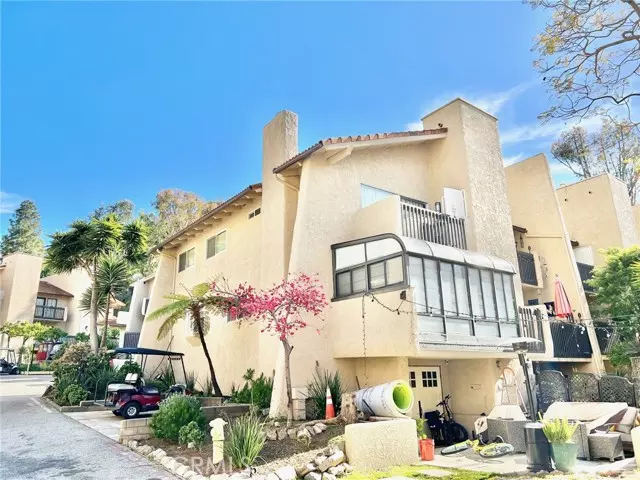 Avalon, CA 90704,82 Avalon Terrace Road