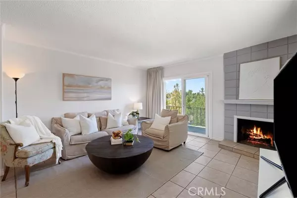 1349 Shadow Lane #217 (H), Fullerton, CA 92831