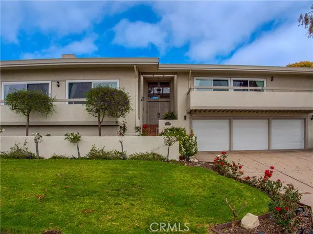 Palos Verdes Estates, CA 90274,1446 Via Castilla