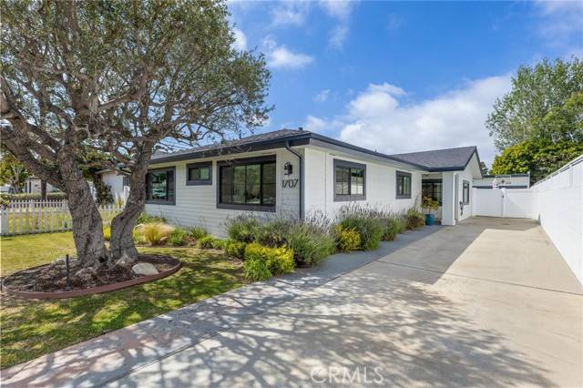 1707 10th Street, Manhattan Beach, CA 90266