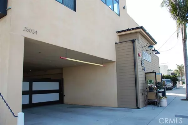 Lomita, CA 90717,25024 Narbonne Avenue