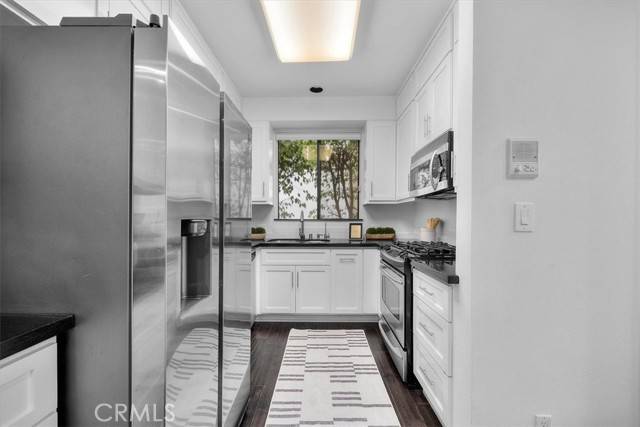 Los Angeles, CA 90025,1814 Thayer Avenue #1