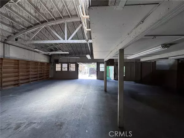 Inglewood, CA 90302,1117 E Redondo