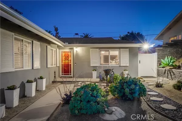 San Pedro (los Angeles), CA 90732,1717 Cumbre Drive