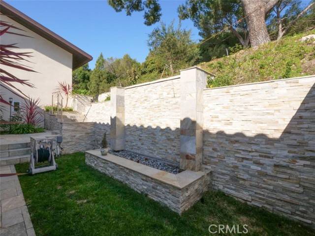 Palos Verdes Estates, CA 90274,1356 Via Romero