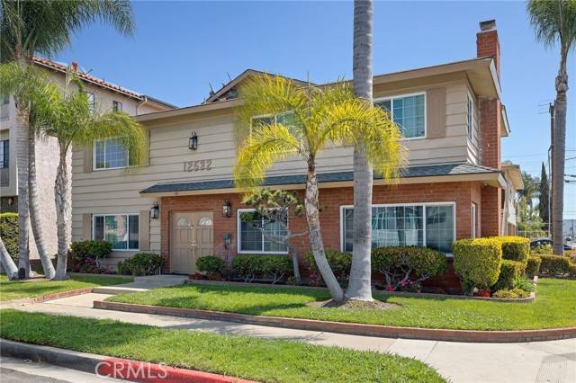Hawthorne, CA 90250,12532 Cranbrook Avenue