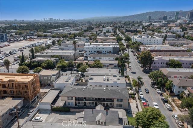 West Hollywood, CA 90038,5526 Lexington Avenue